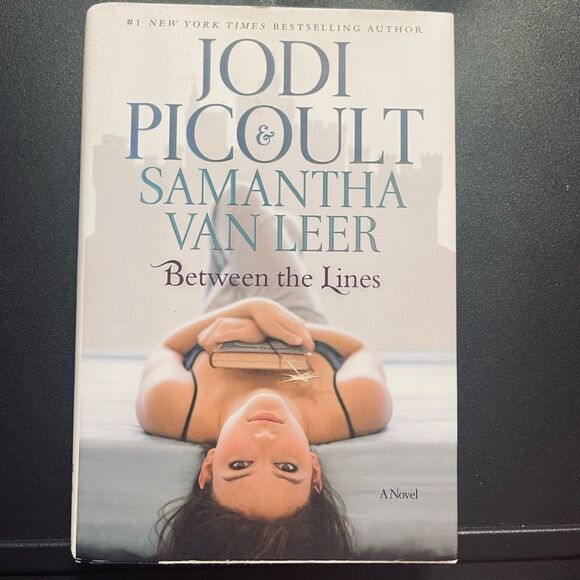 Between the Lines by Jodi Picoult and Samantha Van Leer - Picture 1 of 8